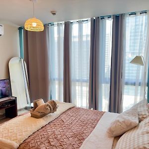 One-Bedroom Apartment City View